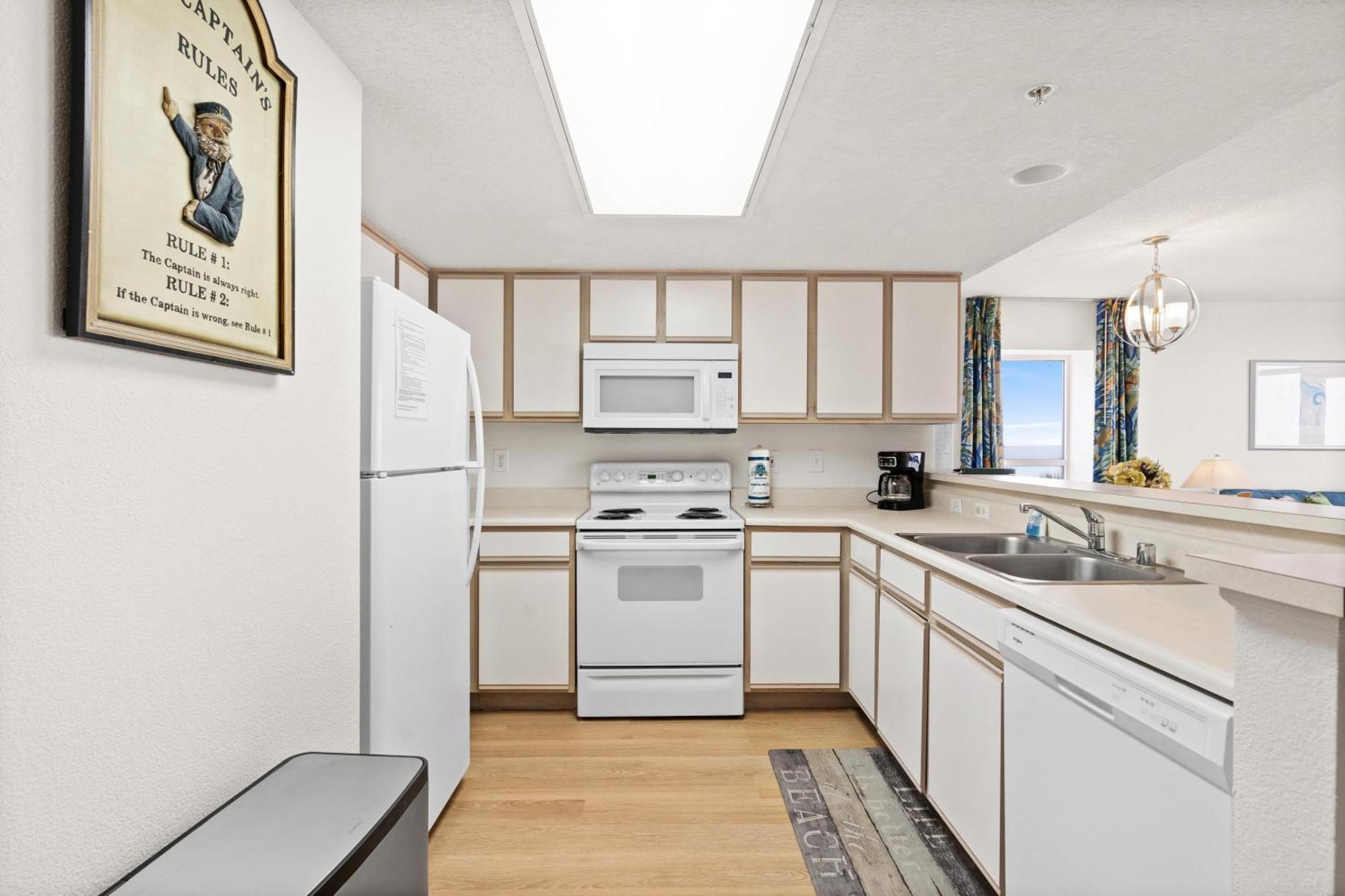 Bay Watch Resort N 302-Oceanfront-Crescent Beach マートルビーチ エクステリア 写真
